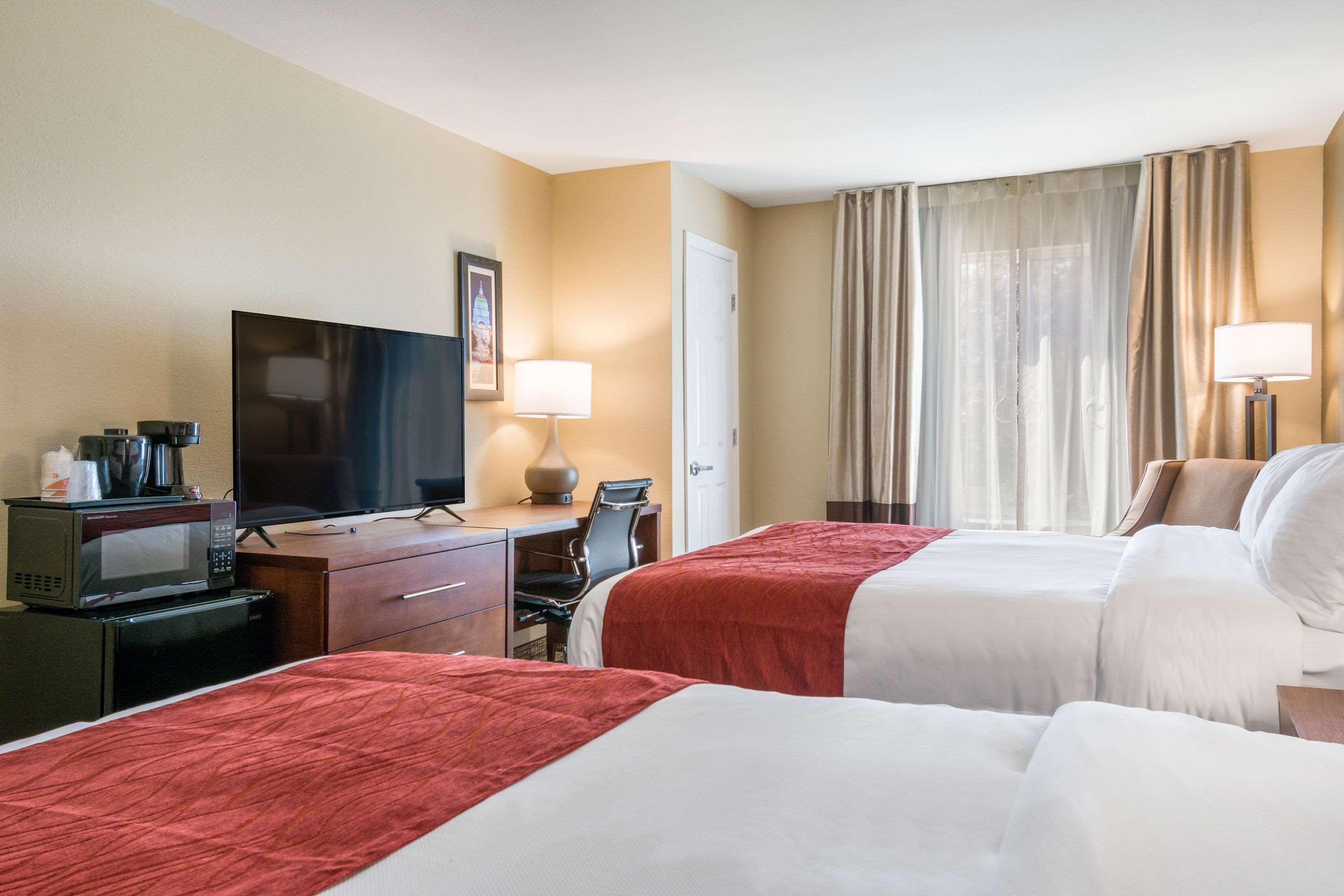 Comfort Inn & Suites Harrisburg - Hershey West Kültér fotó
