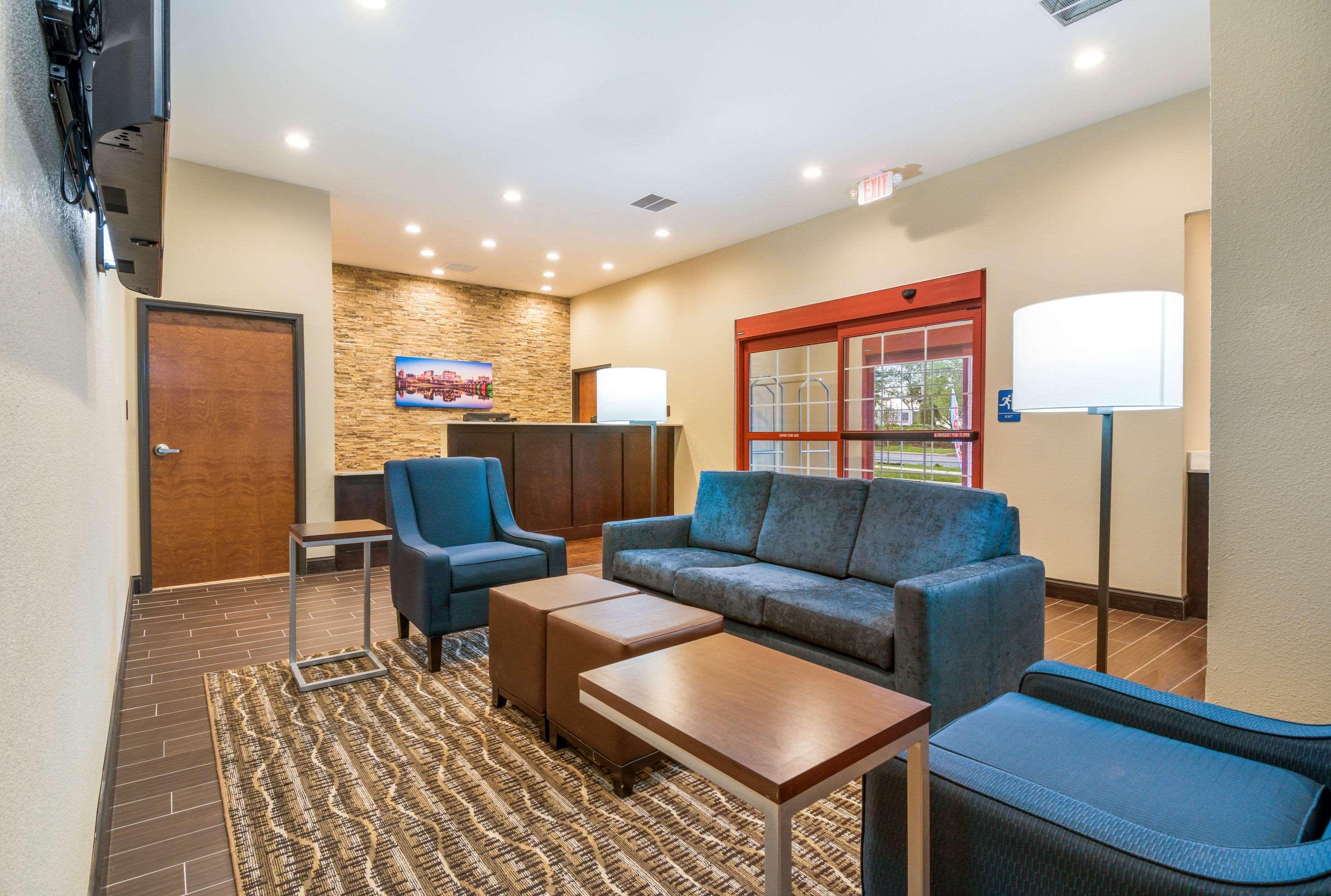 Comfort Inn & Suites Harrisburg - Hershey West Kültér fotó