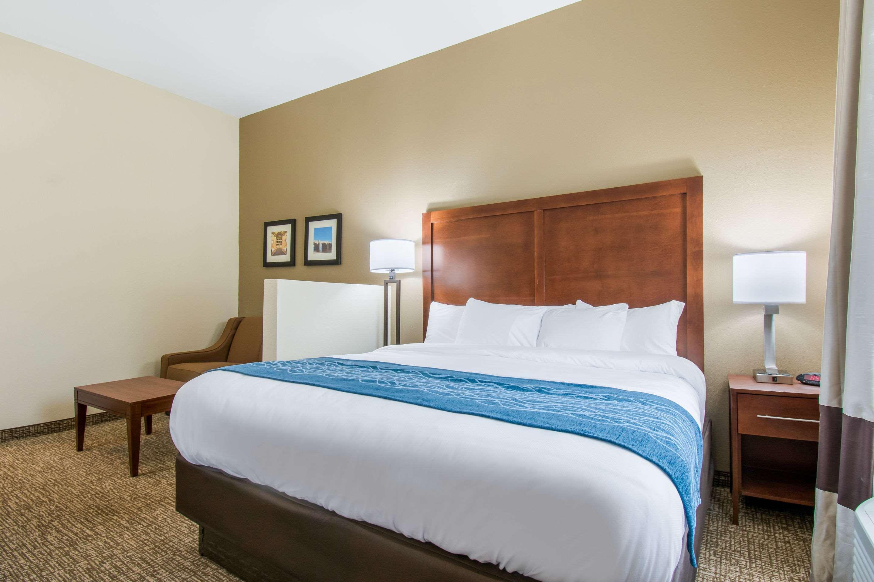 Comfort Inn & Suites Harrisburg - Hershey West Kültér fotó