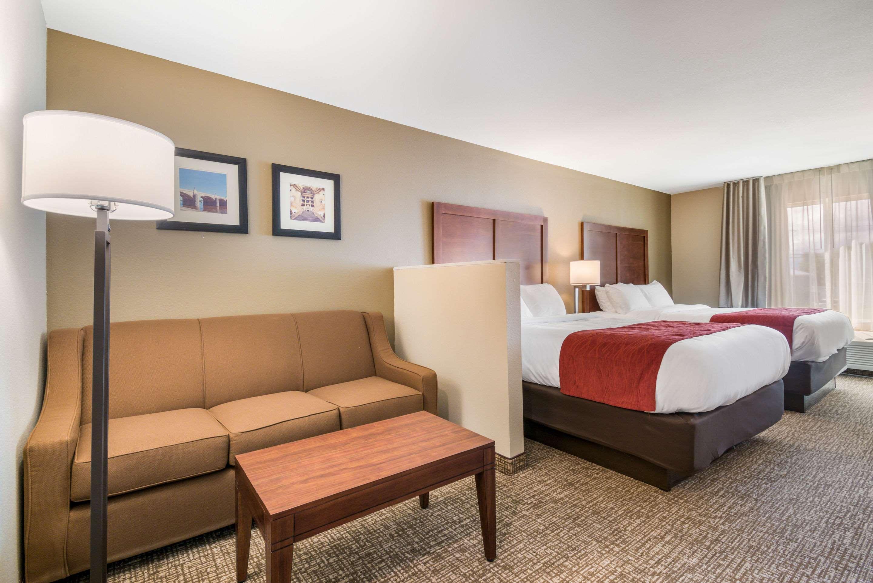 Comfort Inn & Suites Harrisburg - Hershey West Kültér fotó